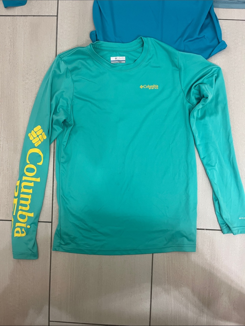 Columbia/Aftco bundle Long Sleeve fishing Shirts - Teal, Aqua & Light Blue - Picture 2 of 14